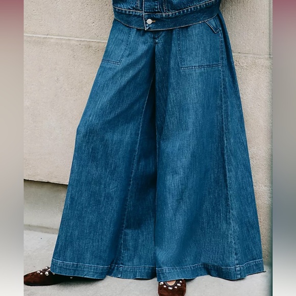 Pilcro High-Rise Wide-Leg Jeans - Picture 2 of 6